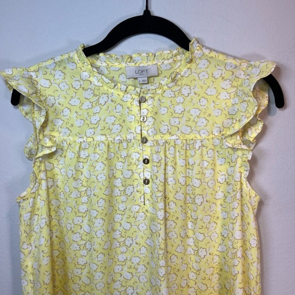 Loft Outlet Women's Sleeveless Floral Ruffle Half Button Blouse Top Yellow Small - Picture 6 of 14